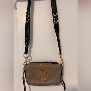 Marc Jacobs Black and Tan SoftShot21 Bag